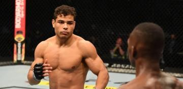 USA: Paulo Costa jumps cage to shake hands with President Trump after UFC 327 victory -  VIDEO 