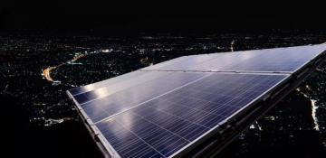 How 1,000 satellites could power solar farms at night