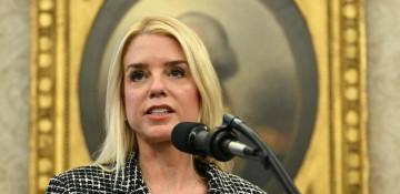 Trump dismisses Attorney General Pam Bondi 