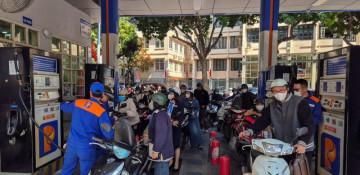 Vietnam growth slows as fuel prices surge 