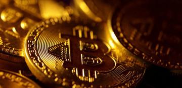 Bitcoin surges past $70,000 on Iran ceasefire hopes