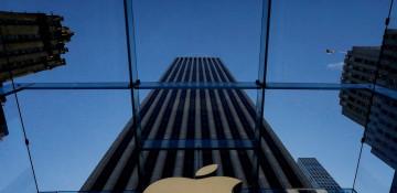 Apple foldable iPhone faces major delay risks