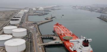 Ukraine hits Russia’s key oil hub in new attack -  VIDEO/PHOTO