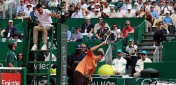 Monte-Carlo Masters: Berrettini stuns Medvedev in 49-minute rout