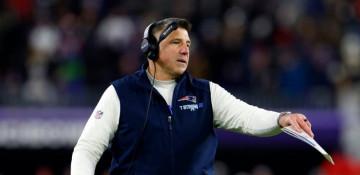 Patriots coach Mike Vrabel responds to viral photos with NFL reporter