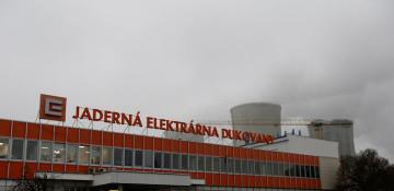 Czech extends major nuclear plant life by 20 years