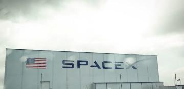 SpaceX posts $5B loss ahead of IPO