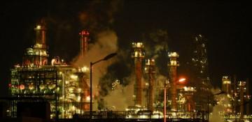 A huge fire broke out at Mexico's Dos Bocas refinery -  VIDEO 