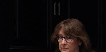 UK launches tax review to attract high earners  (World)