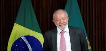 Brazil poll shows tight Lula-Bolsonaro race