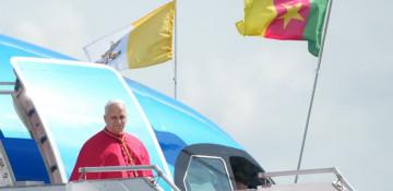 Pope lands in Cameroon as separatists announce three-day truce