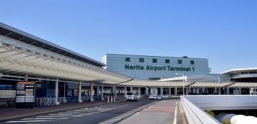 HondaJet veers off runway at Narita Airport -  VIDEO 