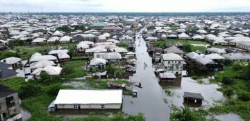 Nigeria warns of widespread floods in 2026, flags risks in 33 states 