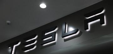 Tesla hires Taiwan chip engineers for AI factory