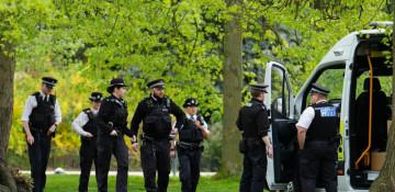 Police shut down Kensington Gardens in London amid drone scare