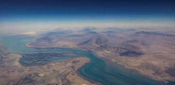 Iran closes Strait of Hormuz again