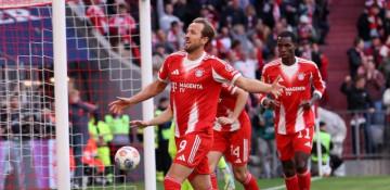 Bayern Munich win Bundesliga title with victory against VfB Stuttgart 