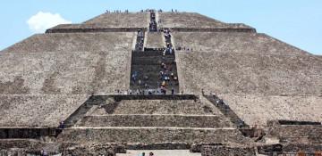 Gunshots near Teotihuacan pyramids