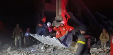 Israeli strikes on Lebanon kill one journalist, wound another -  VIDEO 