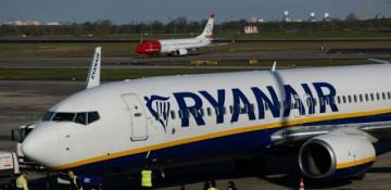 Ryanair to halve Berlin flights, shut base over high fees 