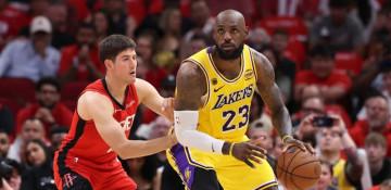 Lakers edge Rockets in OT, take 3-0 series lead