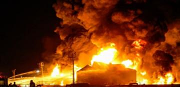 Blaze erupts in glue plant in northern Iran's Alborz
