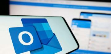 Microsoft Outlook down: Users report login issues