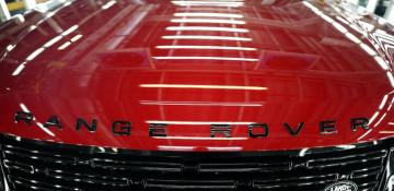 Range Rover steering defects face federal heat