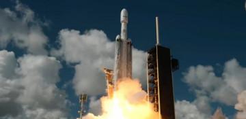 SpaceX launches Falcon Heavy rocket after 18-month pause -  VIDEO 