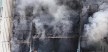 2 killed, 6 injured in Uiwang apartment fire -  VIDEO 
