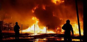 Russia launches massive strike on Ukraine, killing 16 following Easter truce -  VIDEO 