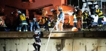 12-story high scaffold collapses in Japan, critically injuring three workers -   VIDEO 