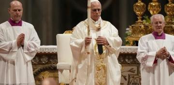 Pope Leo at Easter Vigil: Don't let war numb the world!