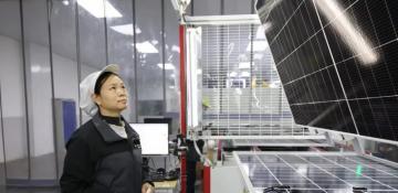 Solar surge halts fossil fuel growth as China and India lead historic shift