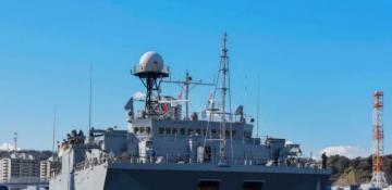 US Navy awards $746 million contract to small firm for submarine-tracking ships