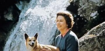 Rare off-duty photo of Queen Elizabeth II by a waterfall leaves fans spellbound