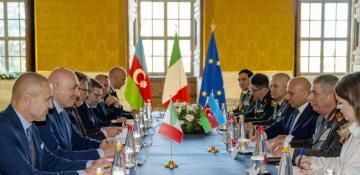 Azerbaijan, Italy discuss expansion of defence cooperation in Rome 