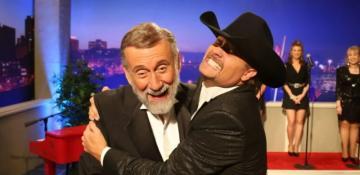 Ray Stevens Breaks Neck at 87