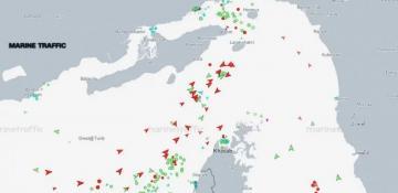Tracking data shows tankers turning around in Strait of Hormuz - VIDEO 