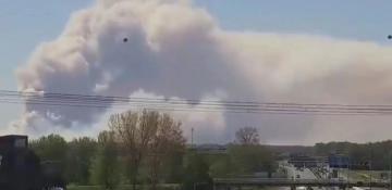 Dutch military range wildfire sparks NL-Alert, smoke warning -   VIDEO 