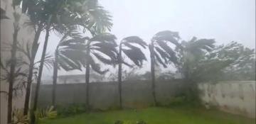 Tropical Cyclone Sinlaku causes widespread damage in Pacific