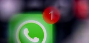 WhatsApp warns hundreds of users over fake app spyware threat 