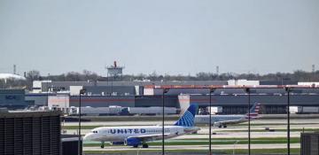 American rejects merger talks with United Airlines