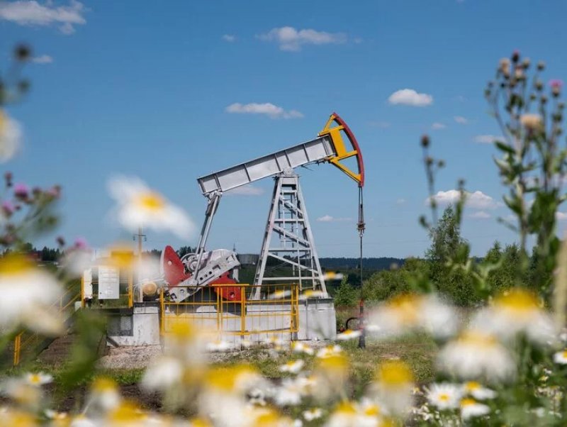 Mixed opening for European markets as oil climbs on stalled US-Iran negotiations