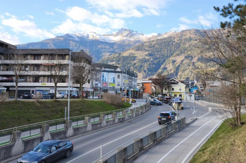 Austrian car market surges 17% in Q1 2026 as electric and hybrid demand grows