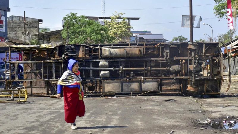 Five dead and zero arrests as fresh violence grips Manipur