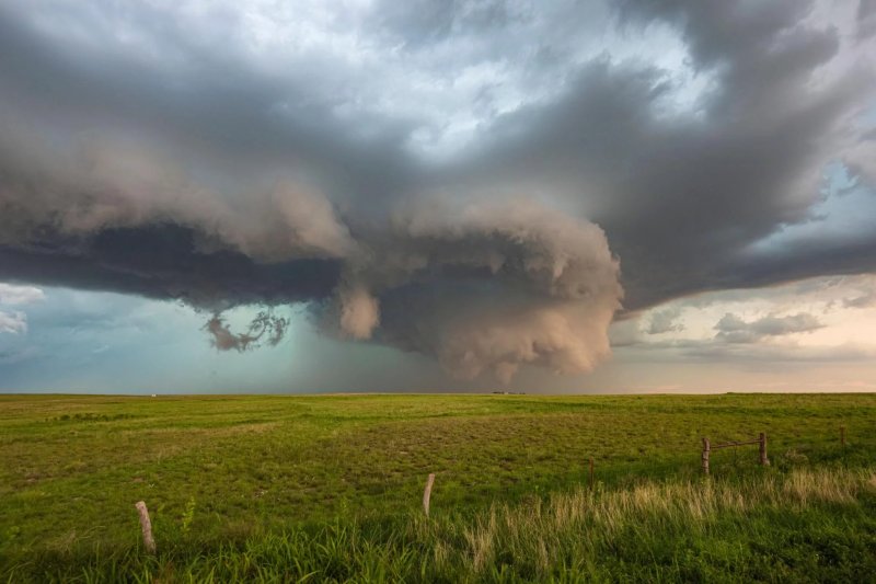Severe storms and tornado threat intensify across Oklahoma as volatile weather pattern unfolds