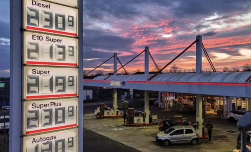 European gas prices rise 6% to $58 amid Iran war fears