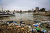 Iraqi authorities move to contain massive river pollution crisis near Baghdad