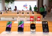 Apple tops global smartphone shipments in Q1